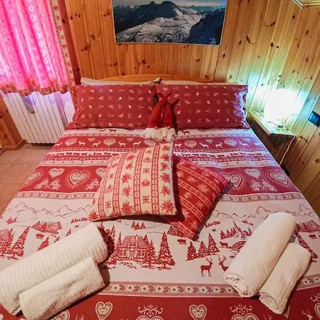 La Piana アパート *