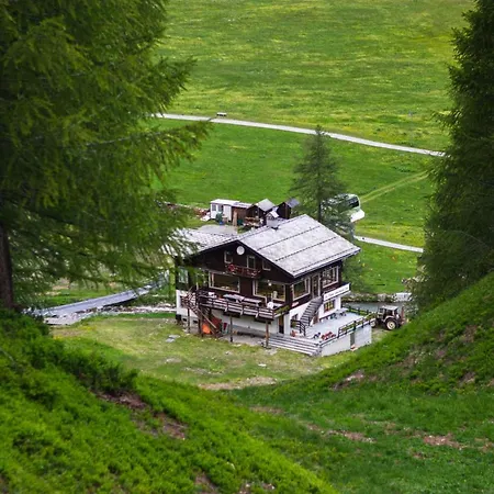 アパート La Piana アルペ・デヴェロ